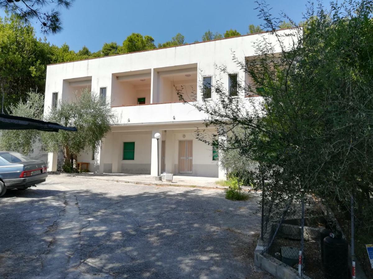 Апартаменты Casa Vacanze Pizzone Пескичи Экстерьер фото