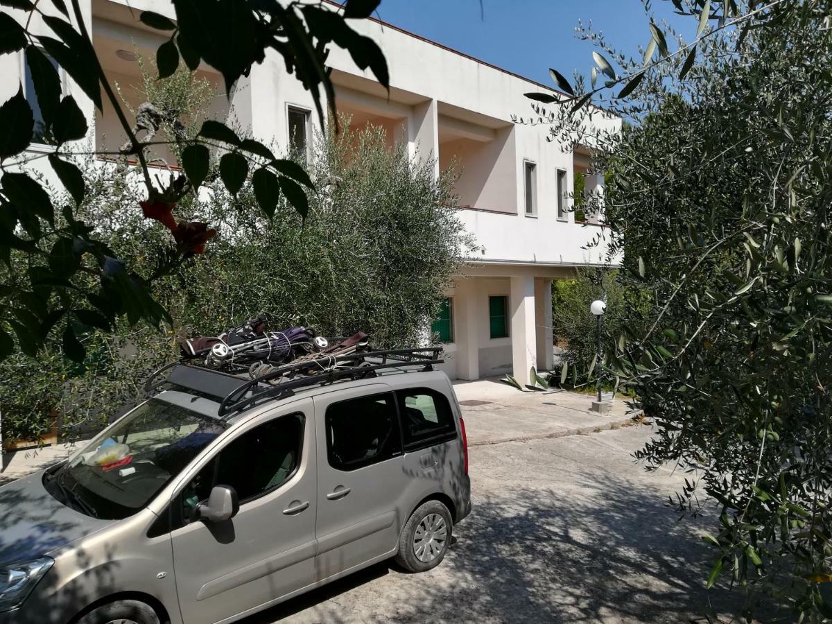 Апартаменты Casa Vacanze Pizzone Пескичи Экстерьер фото